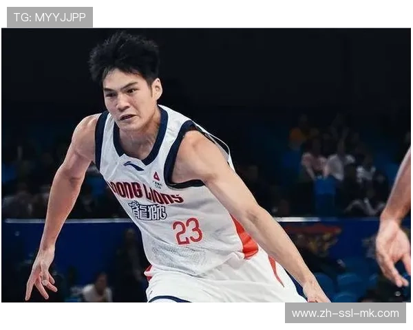 陈国豪替补12+3+3+1+1，广州攻防两端填满数据栏